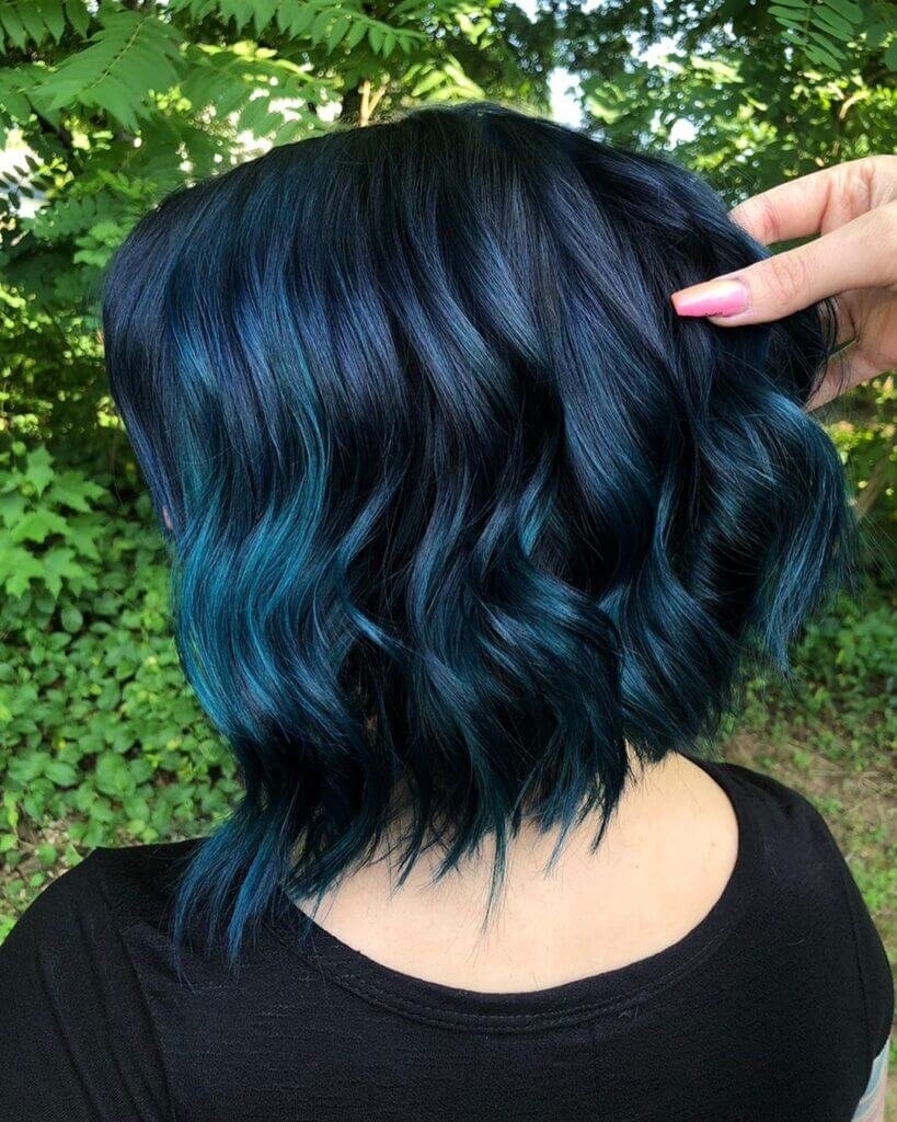 Ten Features Of Blue-black Hair Color! Who Looks Good With Blue Hair