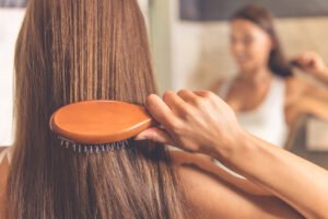 8 Recommended Hairbrushes & Brushing Methods To Get Closer To Smooth Hair